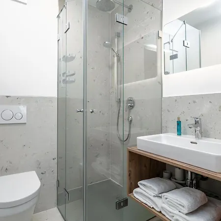 Hopfgarten Alpin Living 4 *